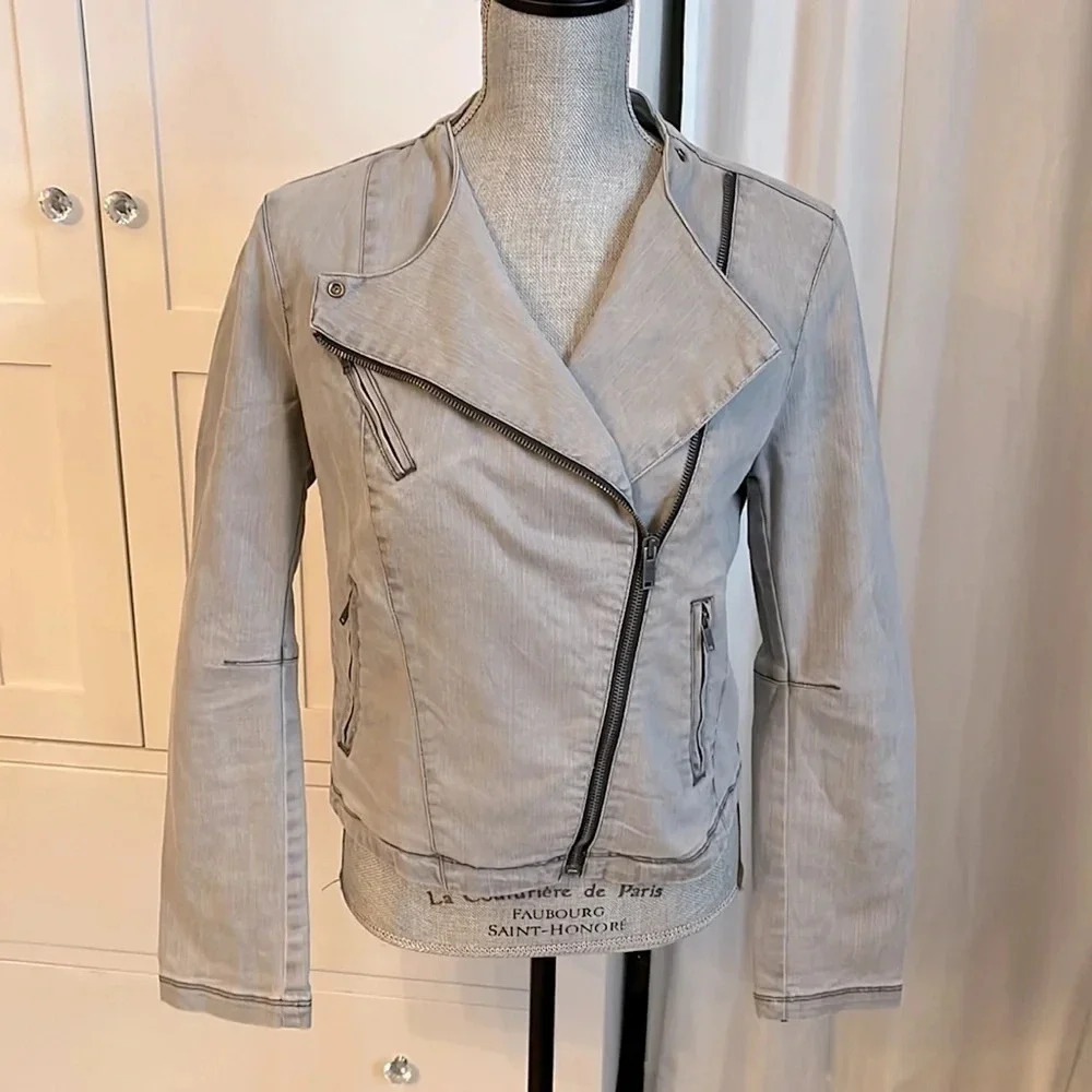 CALVIN KLEIN NWOT Grey Asymmetrical Zip Denim Moto Jacket Vintage Wash, Size M